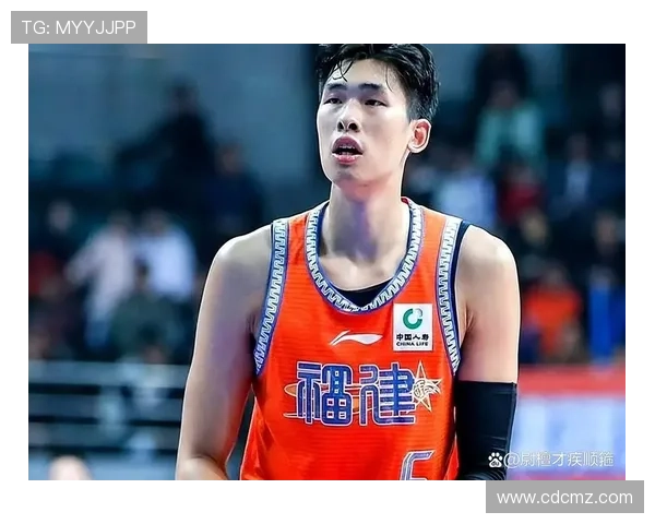 福建男篮宣布与邹阳成功续约 上赛季场均贡献16分8篮板 福建男篮宣布与邹阳成功续约 上赛季场均贡献16分8篮板